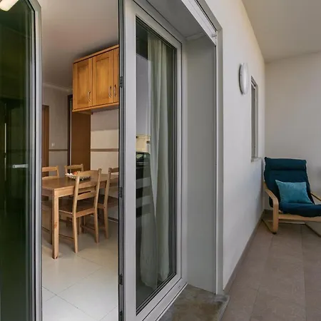 Daire Ferrel Apartment