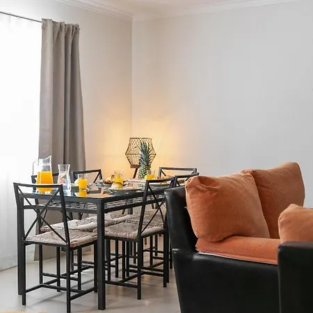 Ferrel Apartment *